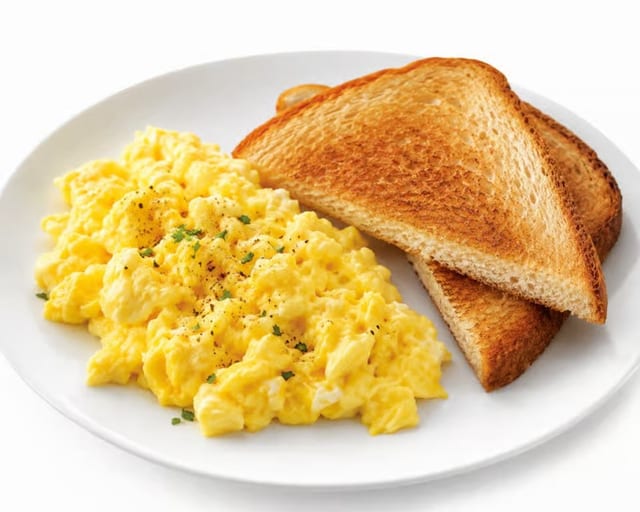 Scrambled egg with garlic toast